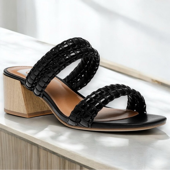NWT | Dolce Vita Black Cushioned Memory Foam Lightweight Santana Sandal - Size 8 - Picture 2 of 9